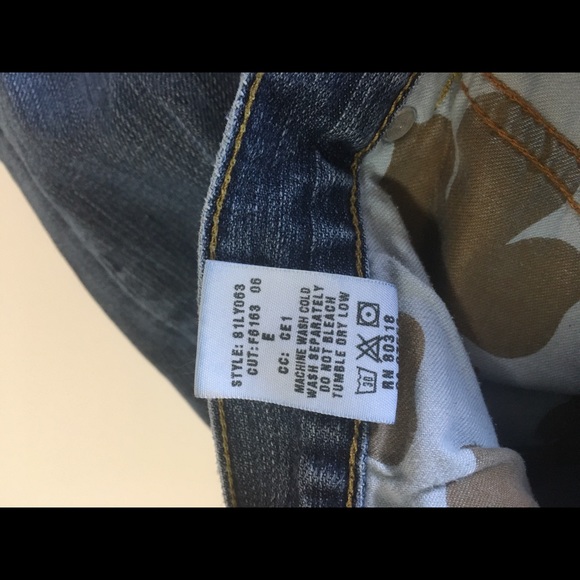 Lucky Brand Button Fly Jeans - Picture 7 of 9